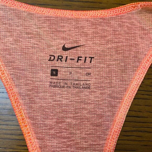 Nike Dri-Fit Running Tank - Picture 13 of 16